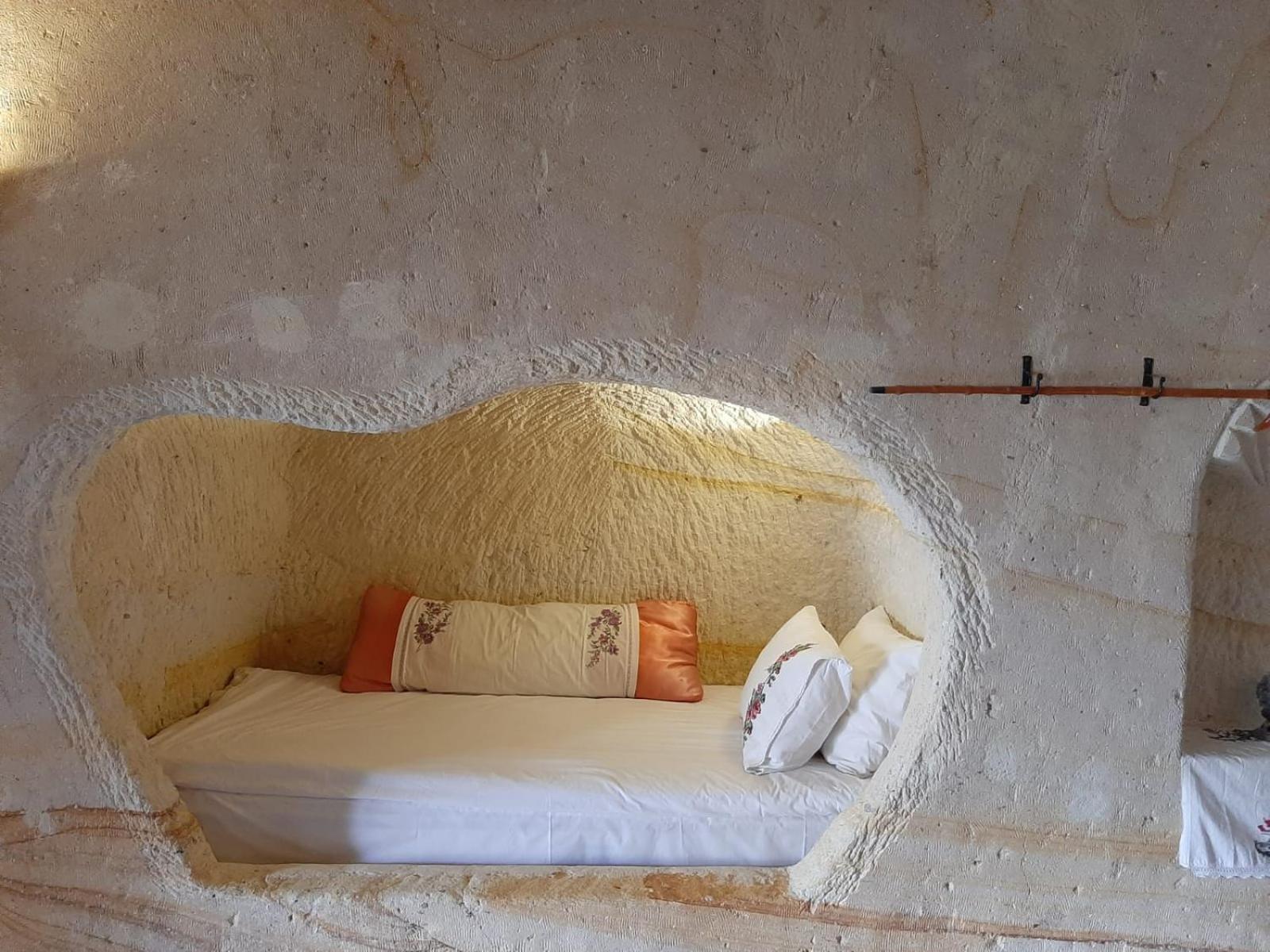 אורגופ Elkep Evi Cave Hotel מראה חיצוני תמונה